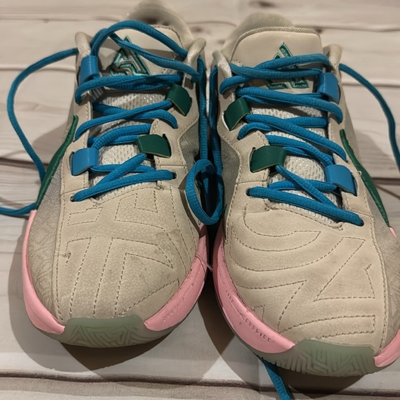 Nike Giannis freak 5 size 6.5 - Picture 6 of 8